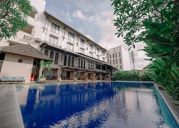 Grand Santhi Hotel